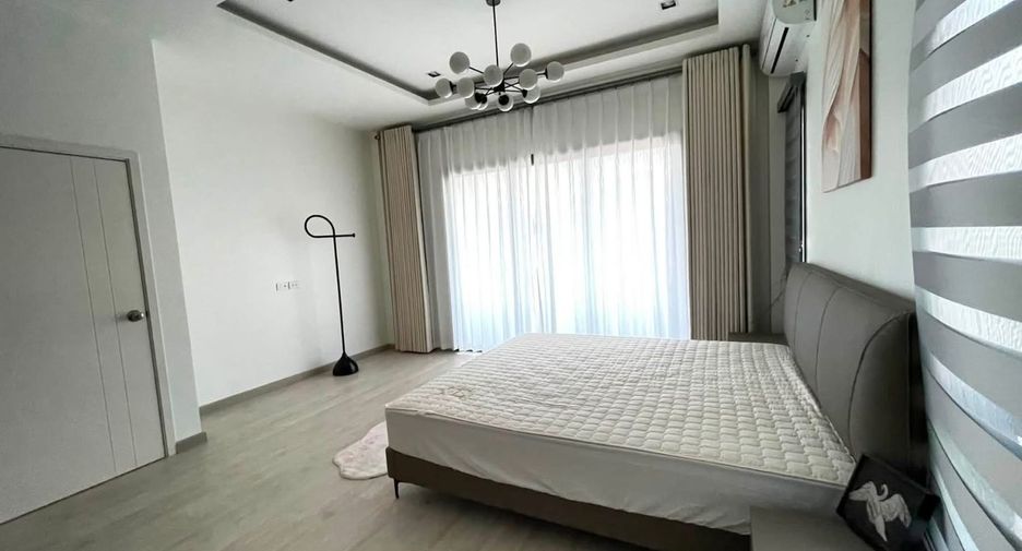 Haus zur Miete mit 4 Zimmer in Bang Lamung, Chonburi