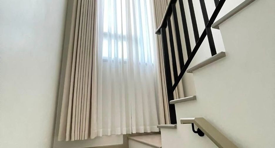 Haus zur Miete mit 4 Zimmer in Bang Lamung, Chonburi
