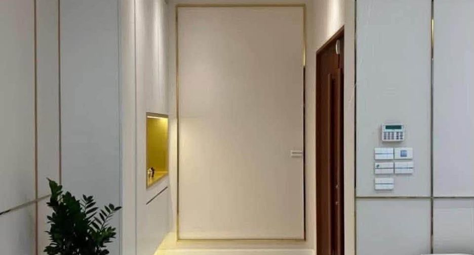 For rent 7 bedrooms house in Phaya Thai, Bangkok