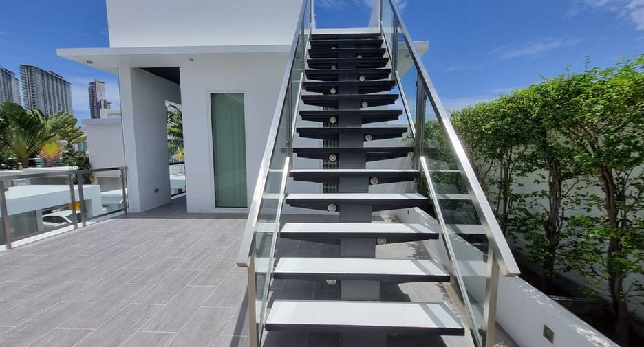 Villa zum Kauf mit 5 Zimmer in Jomtien, Pattaya