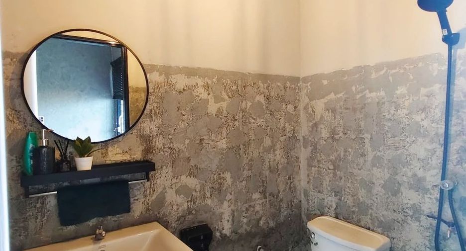 For sale 2 bedrooms condo in Nakhon Chai Si, Nakhon Pathom