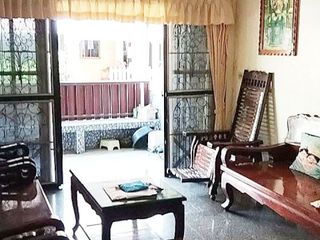 Casa adosada en venta de 3 habitaciones en Bang Phli, Samut Prakan