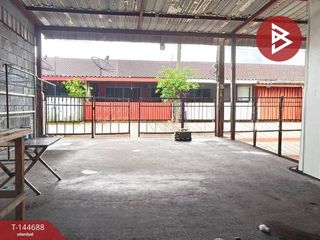 À vendre 2 chambres maison de ville à Bang Pakong, Chachoengsao