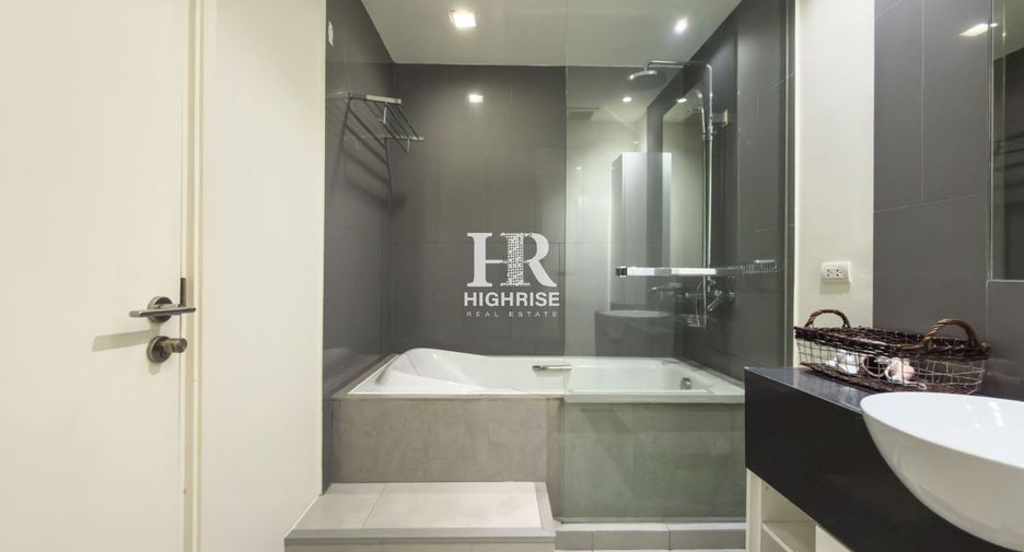 For rent 1 bed condo in Bang Lamung, Chonburi