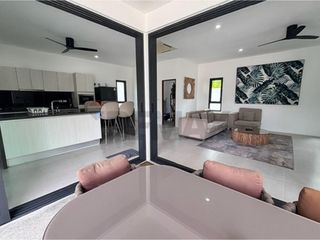 For sale 3 bedrooms villa in Ko Samui, Surat Thani