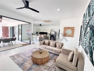 For sale 3 bedrooms villa in Ko Samui, Surat Thani