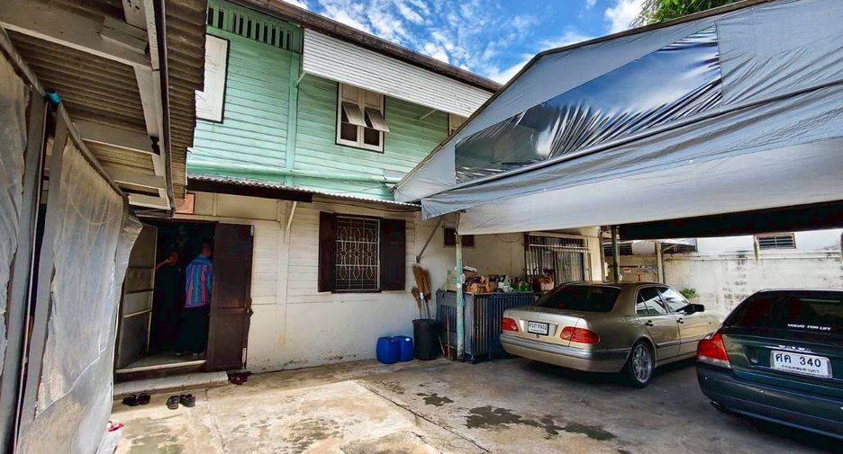 Casa en venta de 4 habitaciones en Bang Phlat, Bangkok