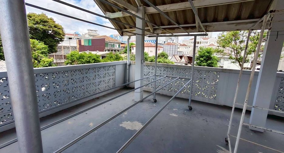 Casa en venta de 4 habitaciones en Bang Phlat, Bangkok