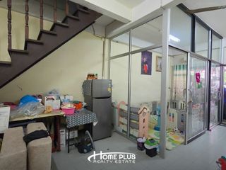 À vendre 3 chambres maison de ville à Khan Na Yao, Bangkok