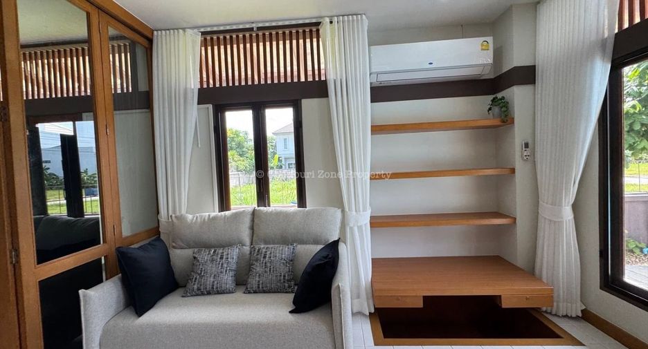 For rent 3 bedrooms villa in Mueang Chon Buri, Chonburi
