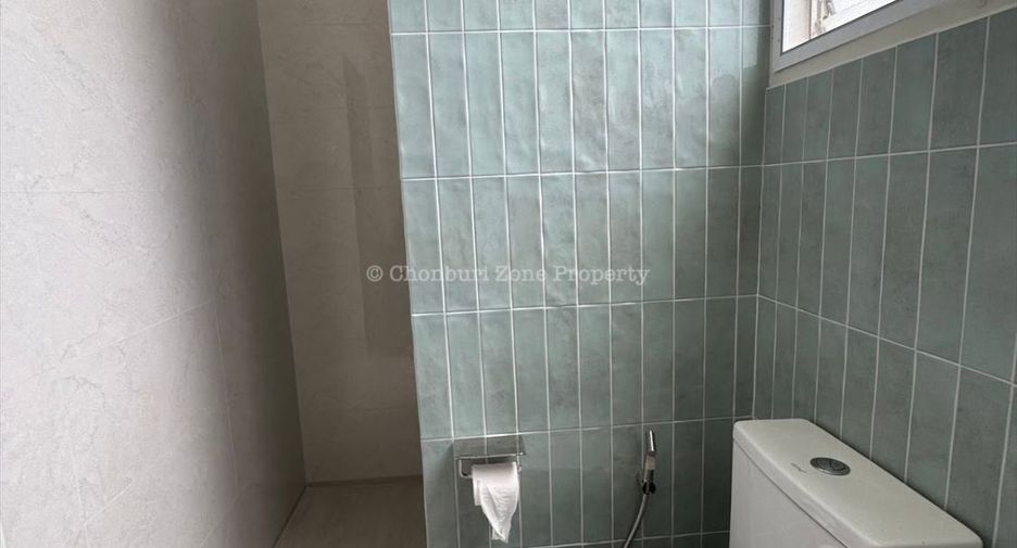 For rent 3 bedrooms villa in Mueang Chon Buri, Chonburi