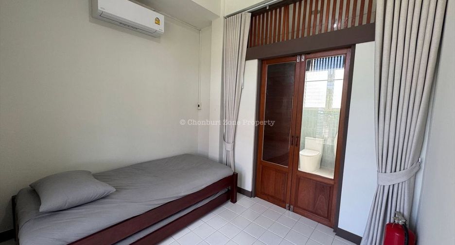 For rent 3 bedrooms villa in Mueang Chon Buri, Chonburi
