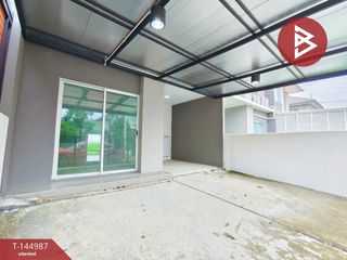 À vendre 3 chambres maison de ville à Phutthamonthon, Nakhon Pathom