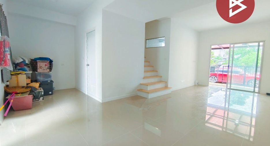 À vendre 3 chambres maison de ville à Phutthamonthon, Nakhon Pathom