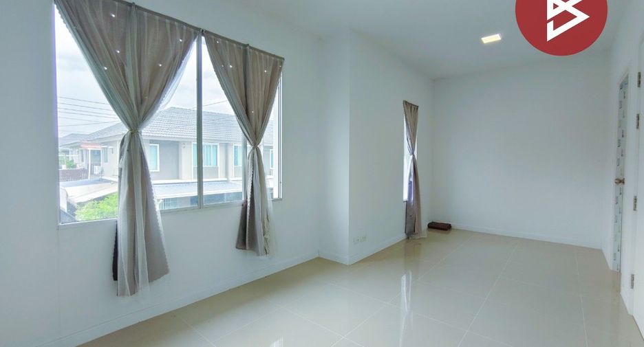 À vendre 3 chambres maison de ville à Phutthamonthon, Nakhon Pathom