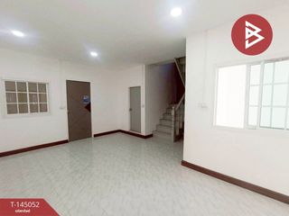 Casa adosada en venta de 3 habitaciones en Phra Samut Chedi, Samut Prakan