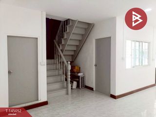 Casa adosada en venta de 3 habitaciones en Phra Samut Chedi, Samut Prakan