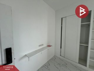 Local comercial en venta de 4 habitaciones en Mueang Chon Buri, Chonburi