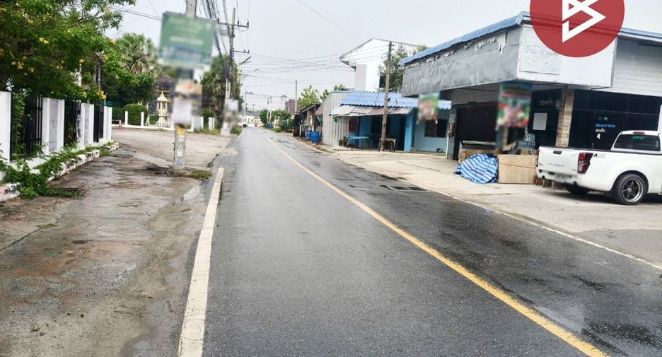 For sale 2 bedrooms retail Space in Phan Thong, Chonburi