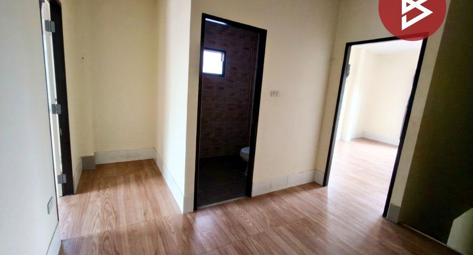 For sale 2 bedrooms retail Space in Phan Thong, Chonburi