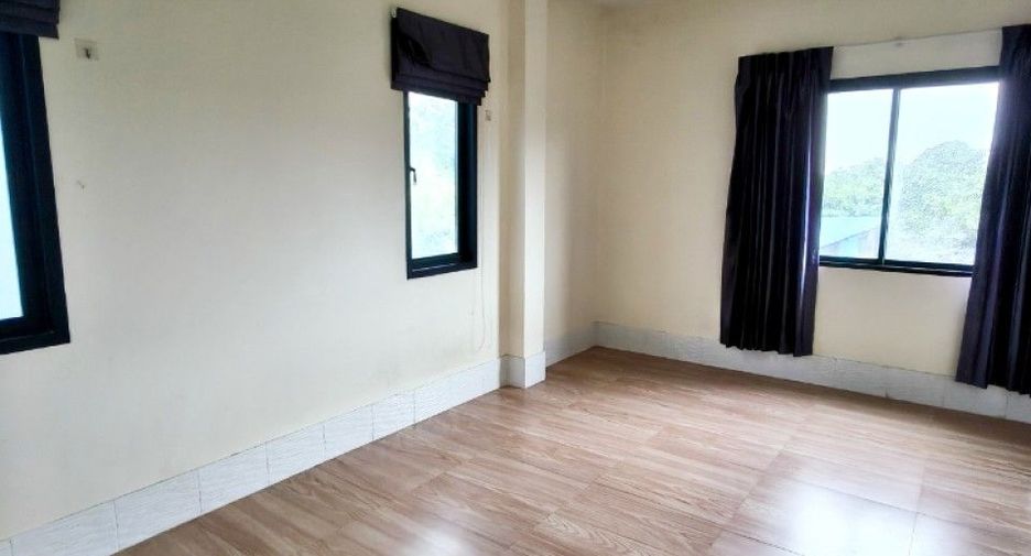 For sale 2 bedrooms retail Space in Phan Thong, Chonburi
