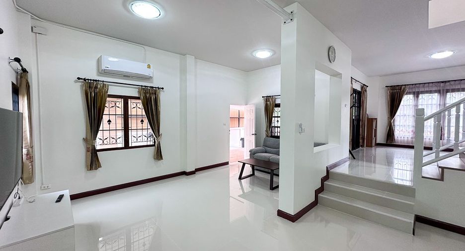 For rent 3 bedrooms house in Mueang Chiang Mai, Chiang Mai