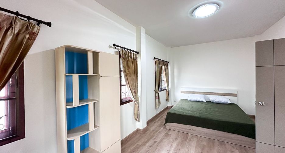 For rent 3 bedrooms house in Mueang Chiang Mai, Chiang Mai