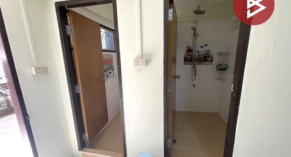 Casa adosada en venta de 3 habitaciones en Bang Bon, Bangkok