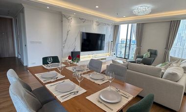 For sale 3 bedrooms condo in Watthana, Bangkok