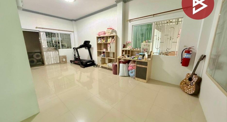 For sale 5 bedrooms house in Mueang Chanthaburi, Chanthaburi
