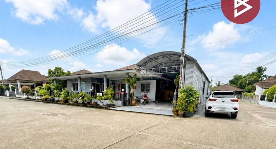 For sale 5 bedrooms house in Mueang Chanthaburi, Chanthaburi