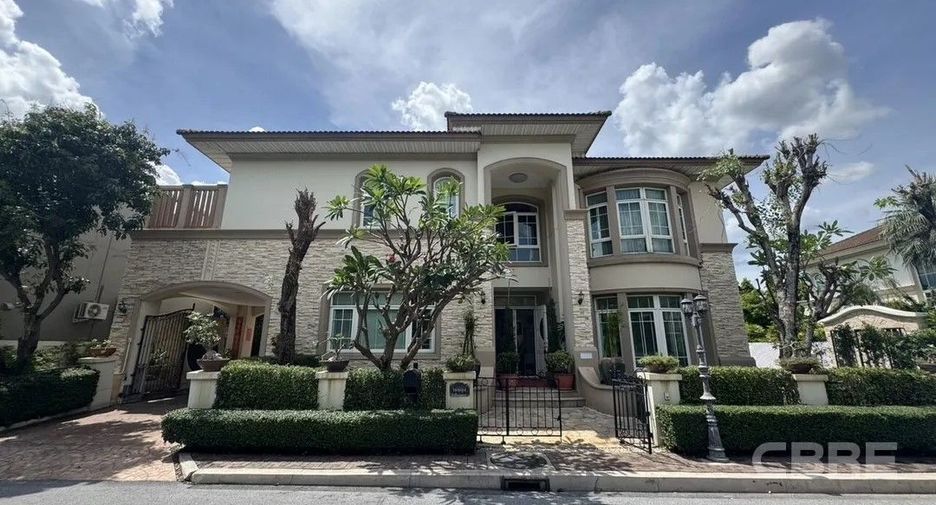 For rent and for sale 4 bedrooms house in Wang Thonglang, Bangkok