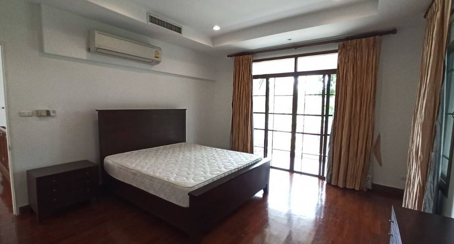 À louer 5 chambres maison à Suan Luang, Bangkok