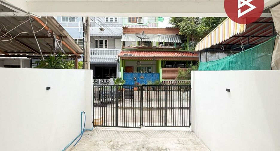 出售 3 卧室 联排别墅 在 Thung Khru, 曼谷