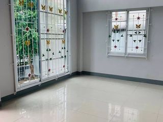 À louer 3 chambres maison à Pluak Daeng, Rayong