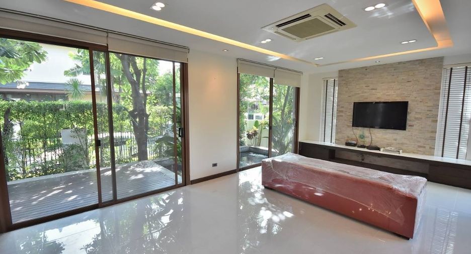Casa en alquiler de 3 habitaciones en Suan Luang, Bangkok