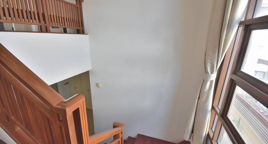 Casa en alquiler de 3 habitaciones en Suan Luang, Bangkok