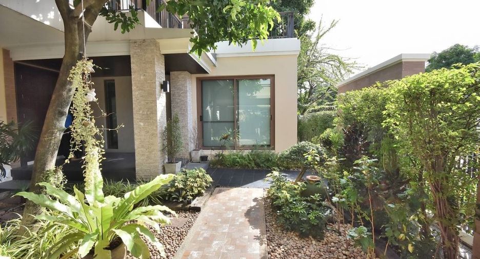 Casa en alquiler de 3 habitaciones en Suan Luang, Bangkok
