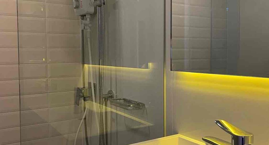 For rent 1 bed condo in Phra Khanong, Bangkok