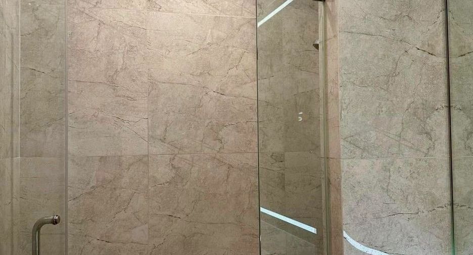 For rent and for sale 2 bedrooms condo in Watthana, Bangkok