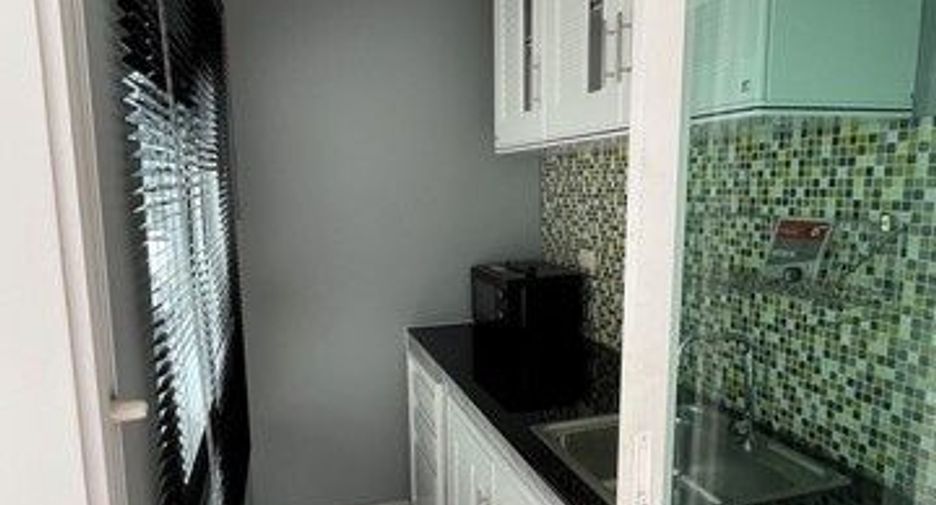 Wohnung zur Miete mit 1 Zimmer in Phra Khanong, Bangkok