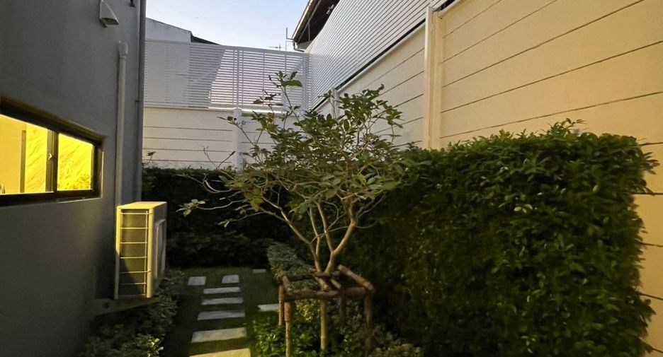 Haus zur Miete mit 4 Zimmer in Suan Luang, Bangkok