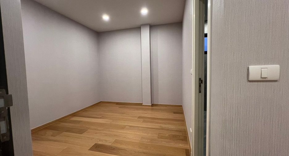 Haus zur Miete mit 4 Zimmer in Suan Luang, Bangkok