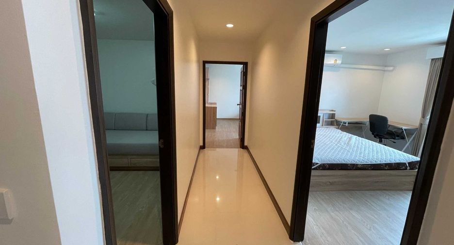 À louer et à vendre 3 chambres condo à Watthana, Bangkok