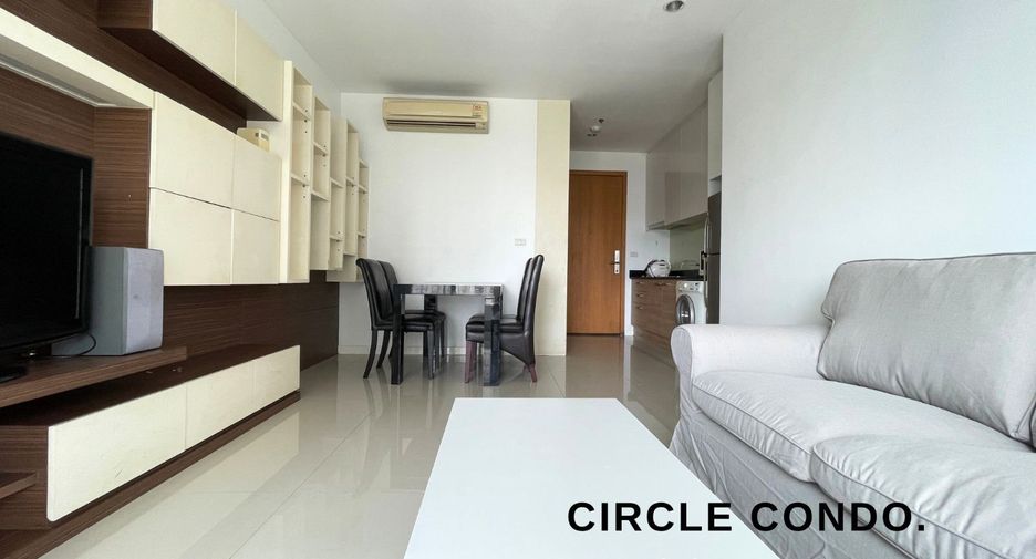 For rent 1 bed condo in Watthana, Bangkok