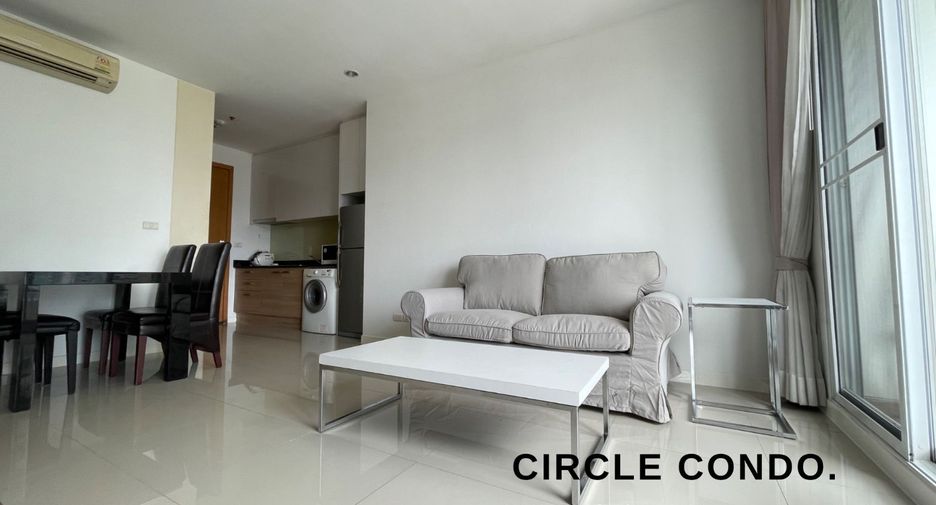 For rent 1 bed condo in Watthana, Bangkok