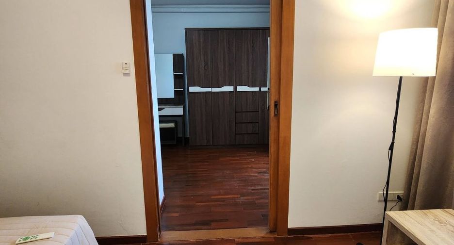 For rent 2 ベッドルーム condo in Yan Nawa, Bangkok