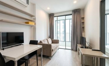 Condo en alquiler de 1 habitaciones en Phra Khanong, Bangkok