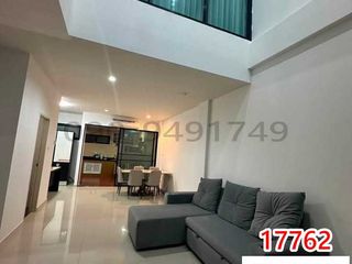 For rent 3 bedrooms townhouse in Bang Phli, Samut Prakan