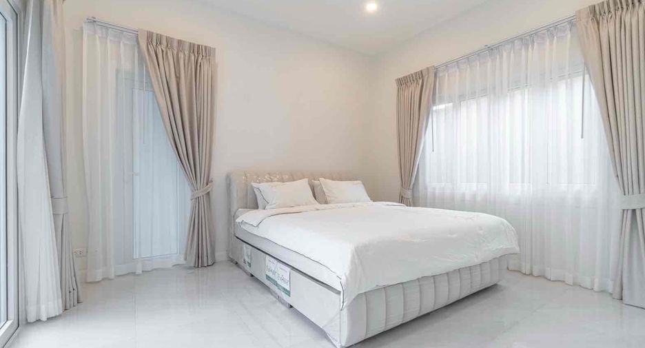 For rent 3 bedrooms villa in Bang Lamung, Chonburi